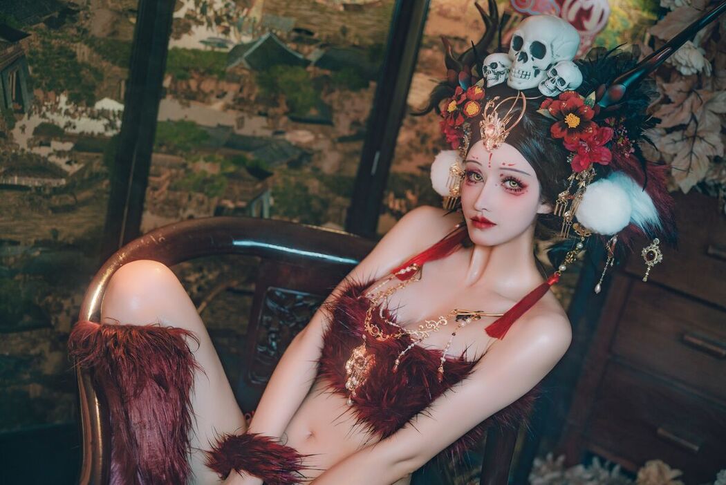 Coser@鹿八岁 &#8211; 闯进我家的凶凶年兽 Part1