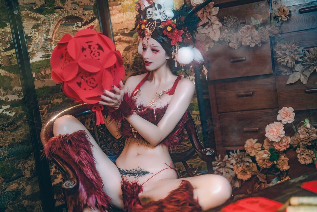 Coser@鹿八岁 &#8211; 闯进我家的凶凶年兽 Part1