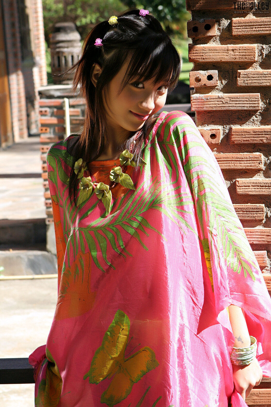 Lolita Cheng "Perspective Thin Shirt" [The Black Alley]