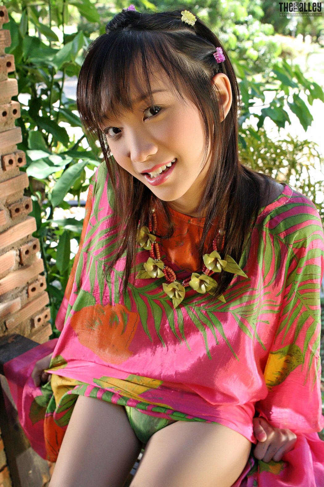 Lolita Cheng "Perspective Thin Shirt" [The Black Alley]