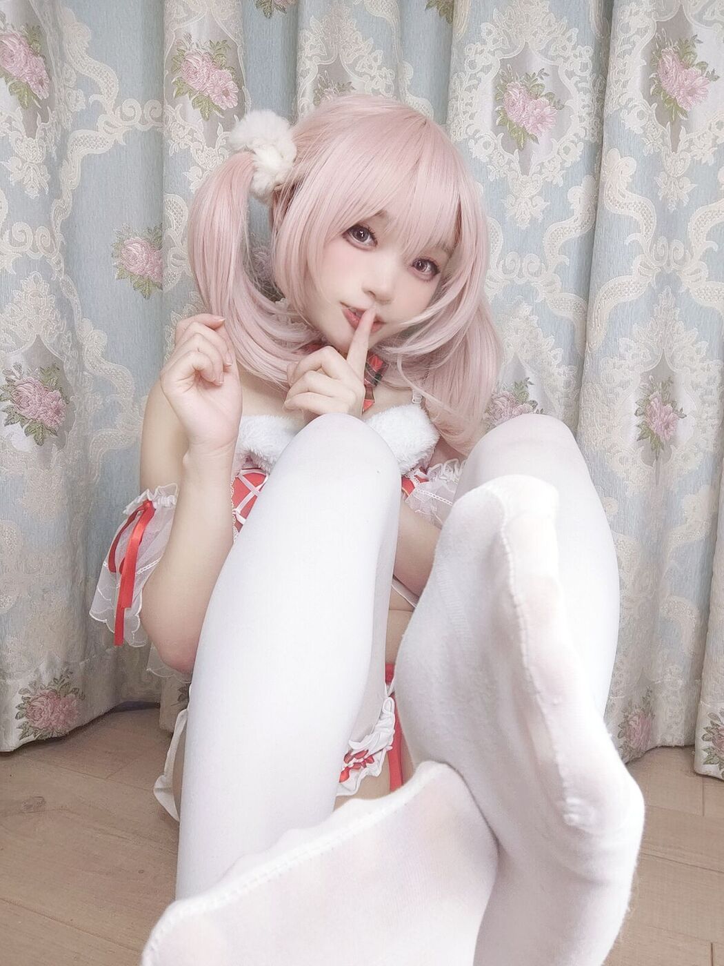 Coser@神沢永莉 &#8211; 平安夜红色分体式 Part1