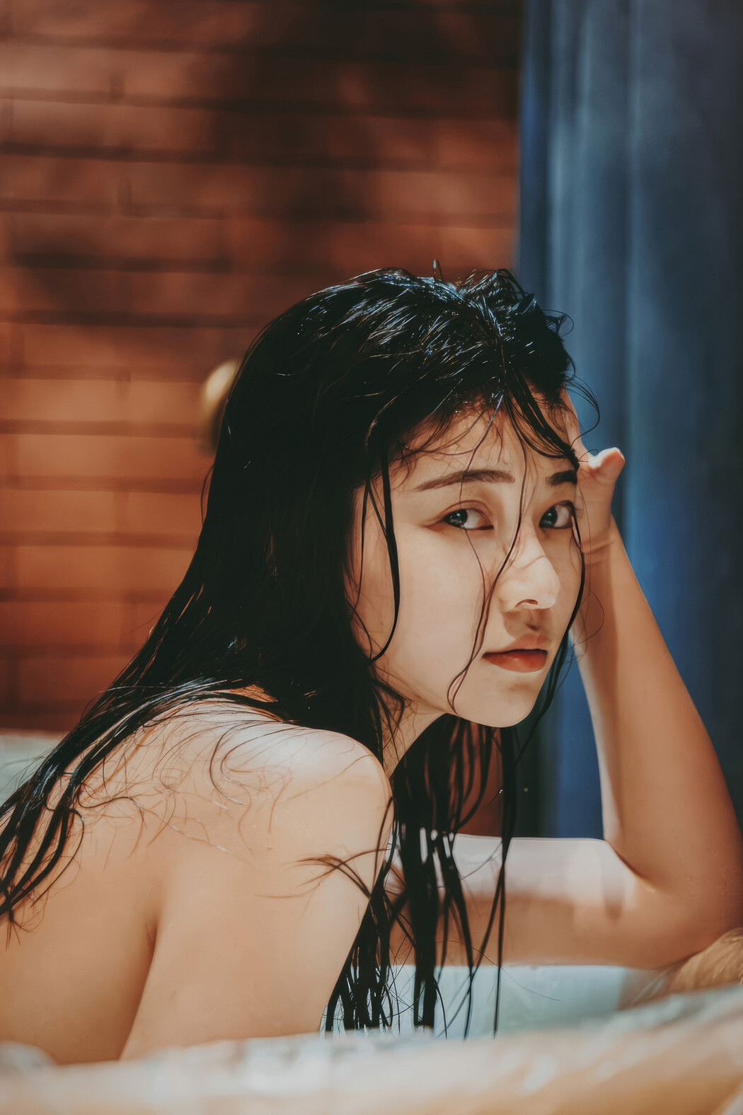 年年Nnian, 写真集 沐浴 Take a Bath