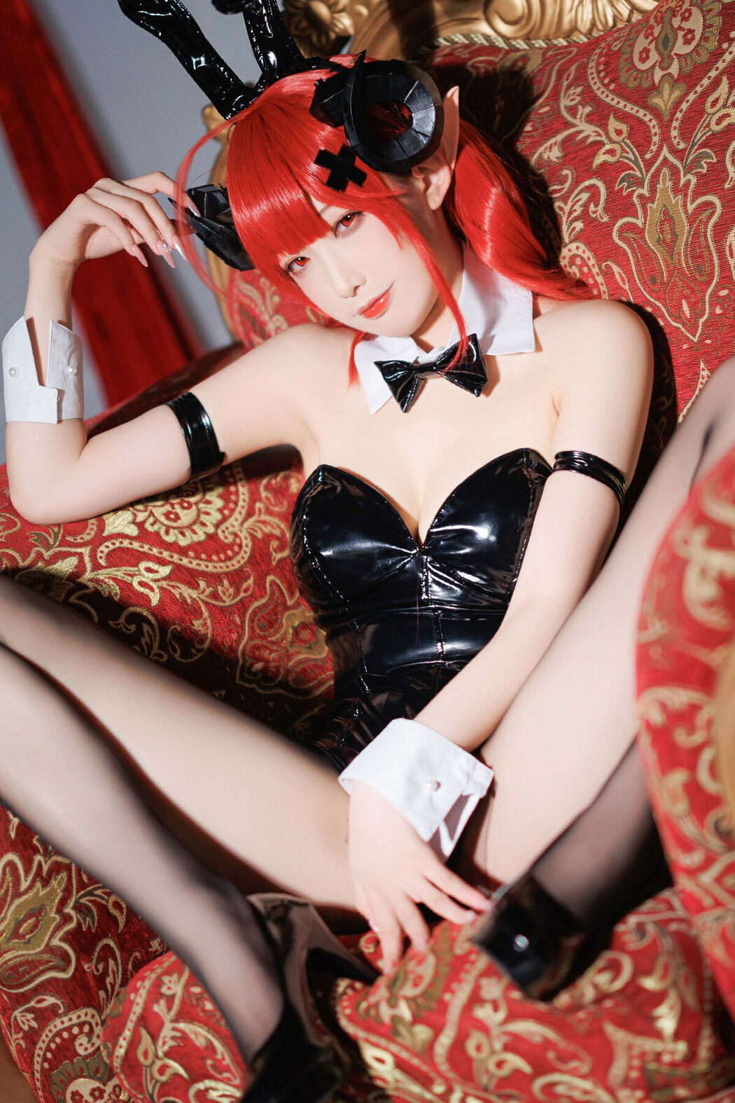 Coser@封疆疆v – 兴登堡兔女郎 Cover Photo