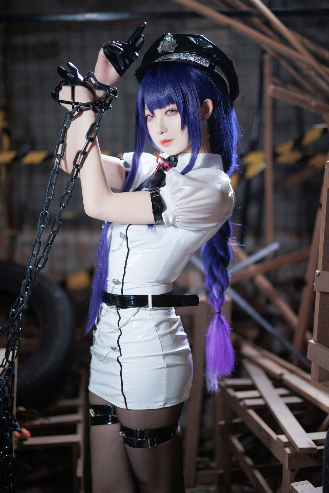 Coser@封疆疆v &#8211; 雷电将军女警