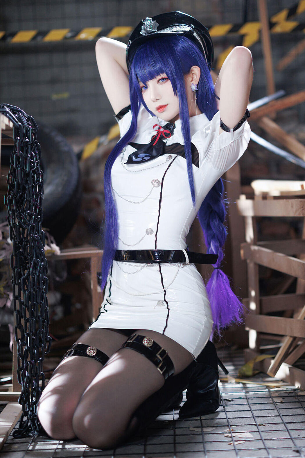 Coser@封疆疆v – 雷电将军女警 Cover Photo