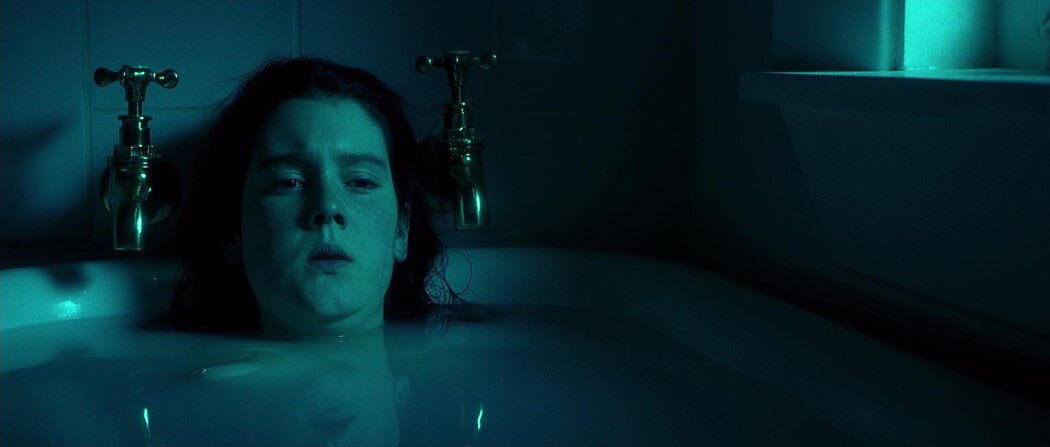 Melanie Lynskey