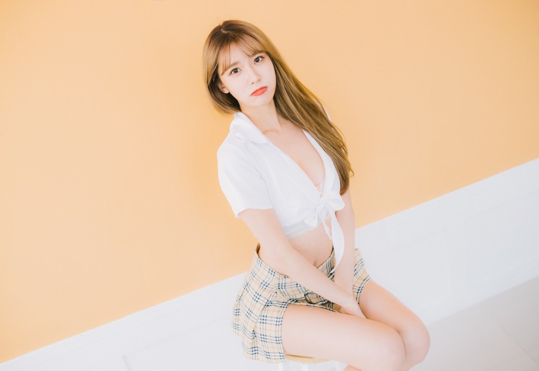 Lee Ahrin 이아린, [Moon Night Snap] The present Chapter.02 Cover Photo