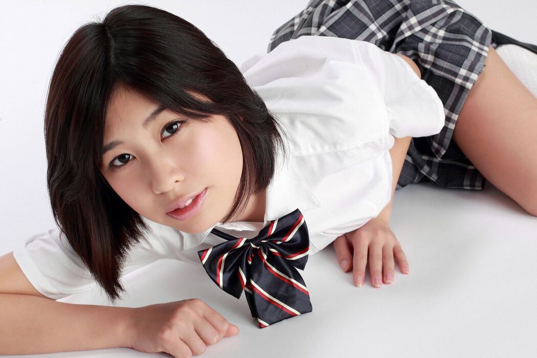 Kinatsu Kuraoka "Eカップの、にゅ" [YS Web] Vol.391