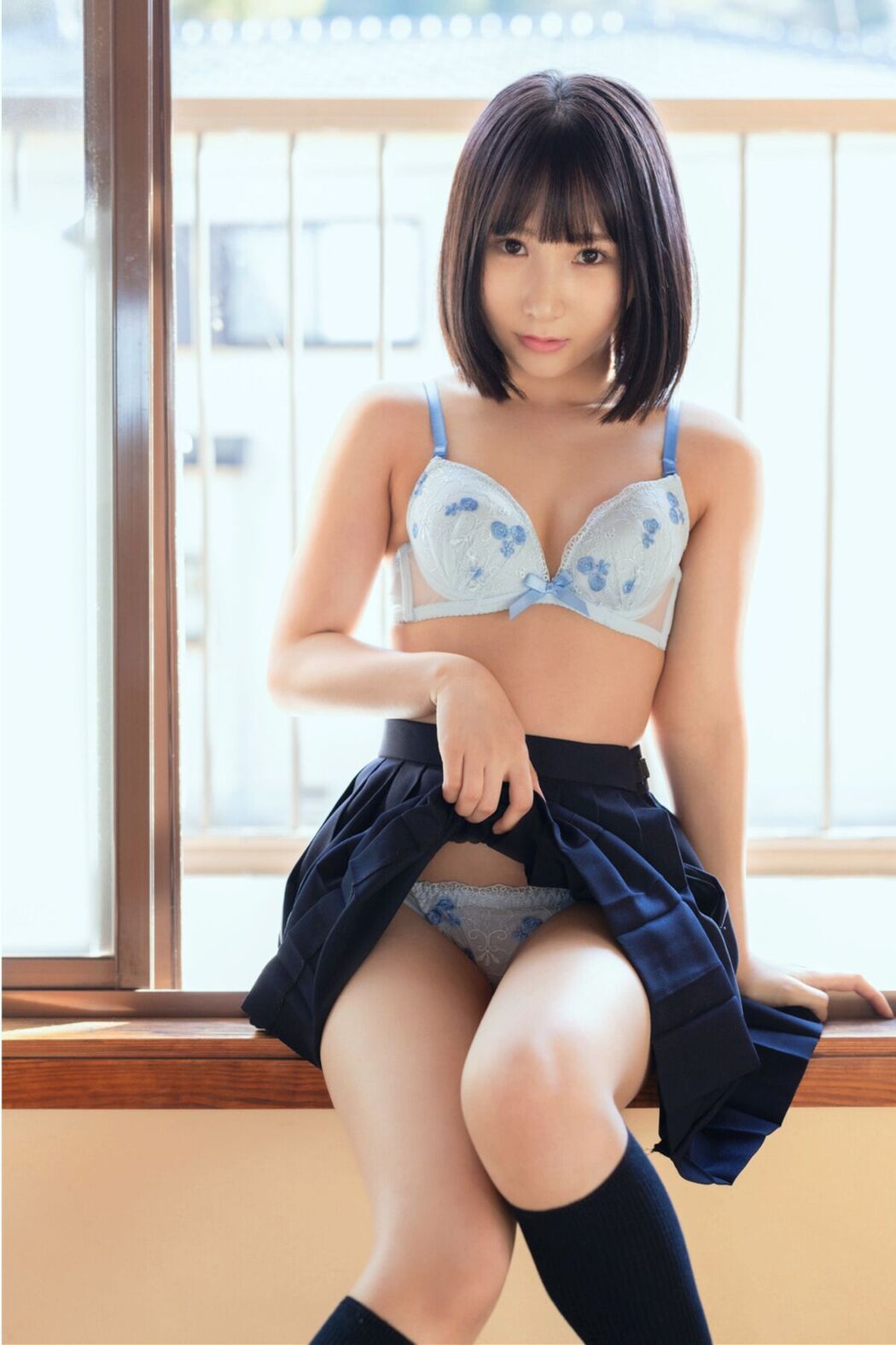 JP Kana Yura 由良かな – Smile