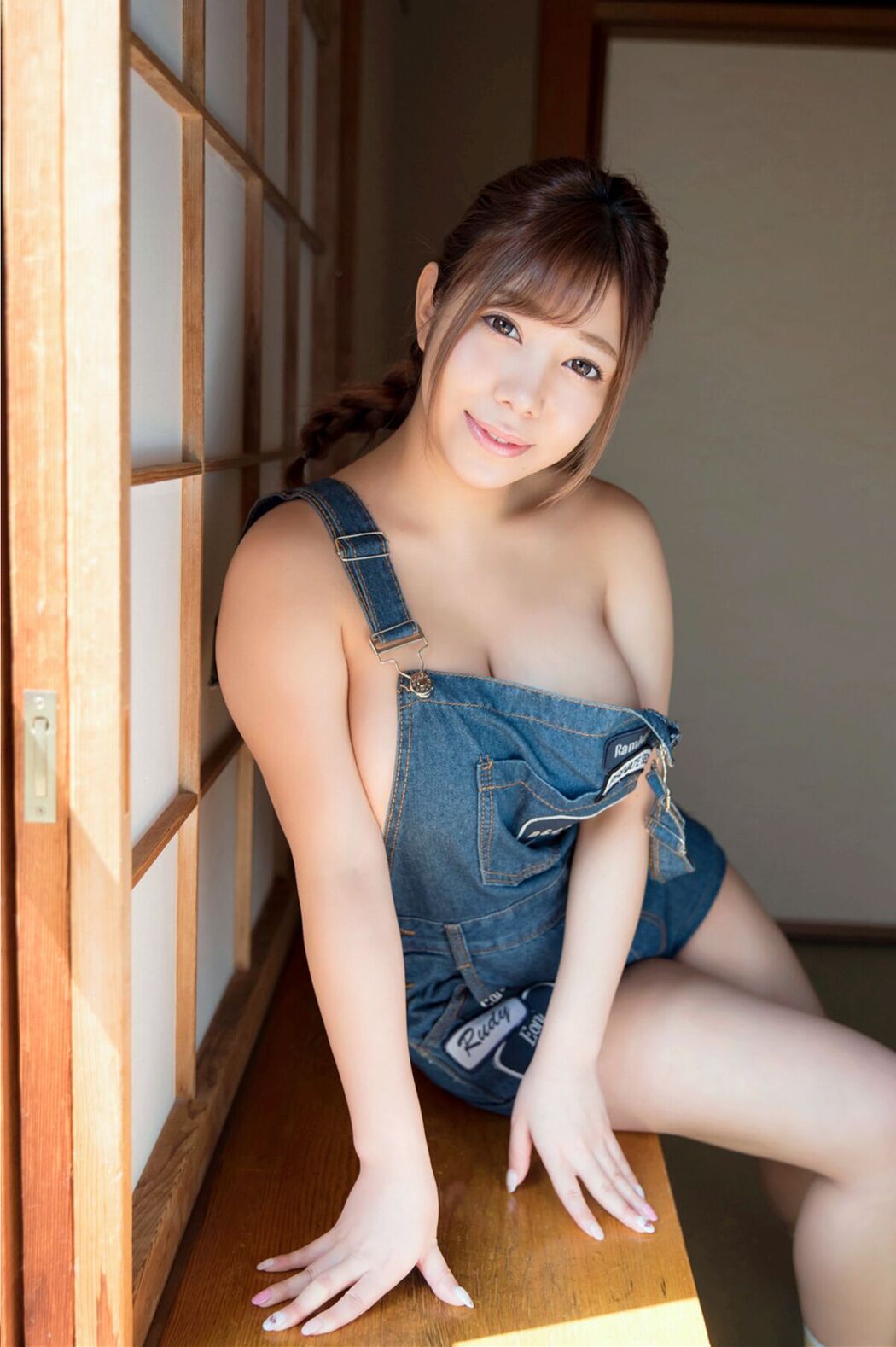 JP Yumemi-Roo 夢見るぅ – Iカップ”隊長”と夢の温泉ツアー