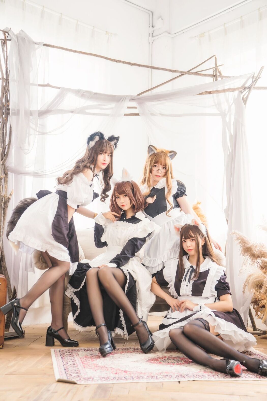 Coser@Yoko宅夏 And 小野妹子W And 白金Saki – 四人彼女 Part1