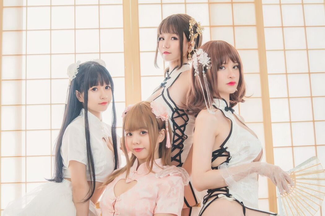 Coser@Yoko宅夏 And 小野妹子W And 白金Saki – 四人彼女 Part2