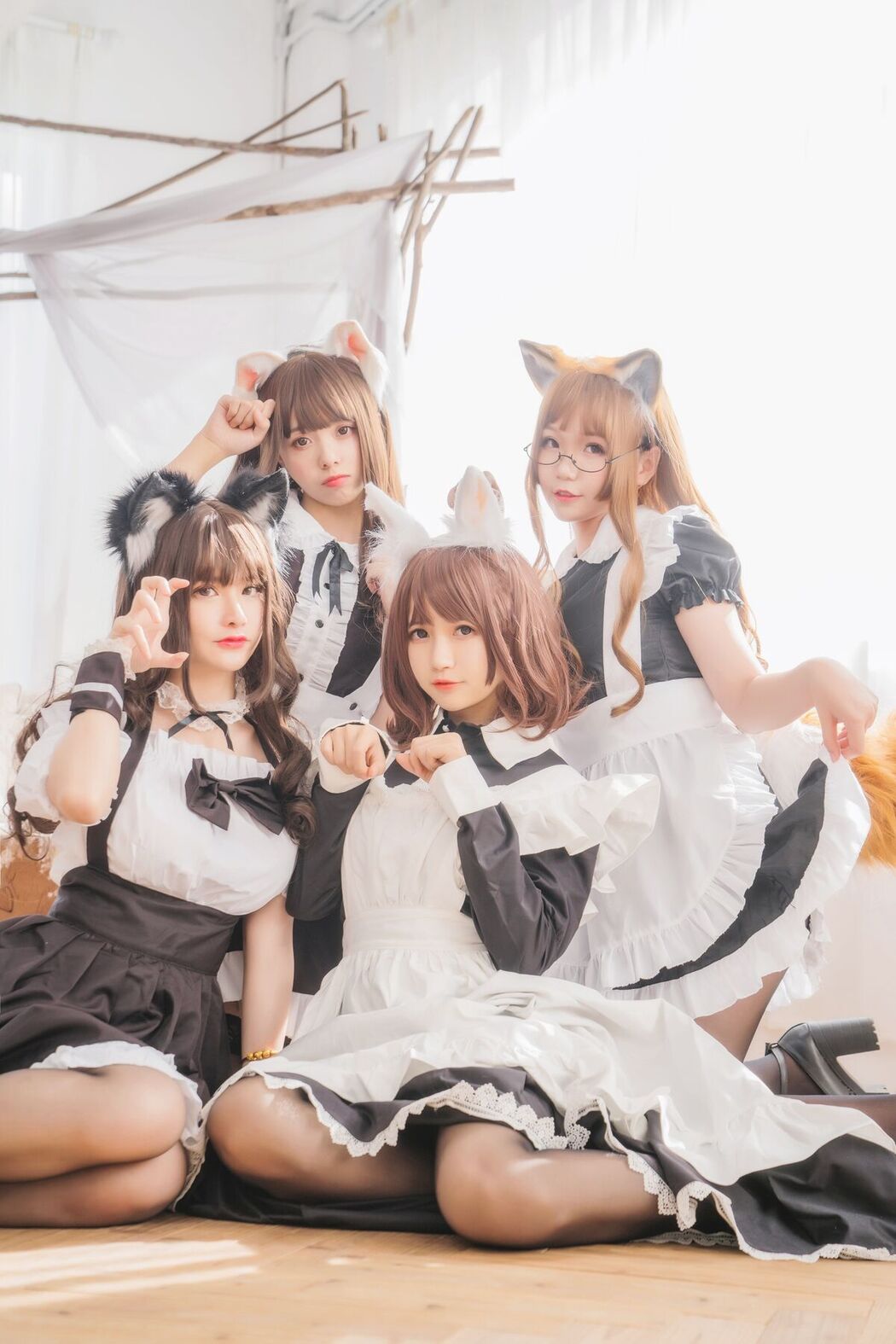 Coser@Yoko宅夏 And 小野妹子W And 白金Saki &#8211; 四人彼女 Part1