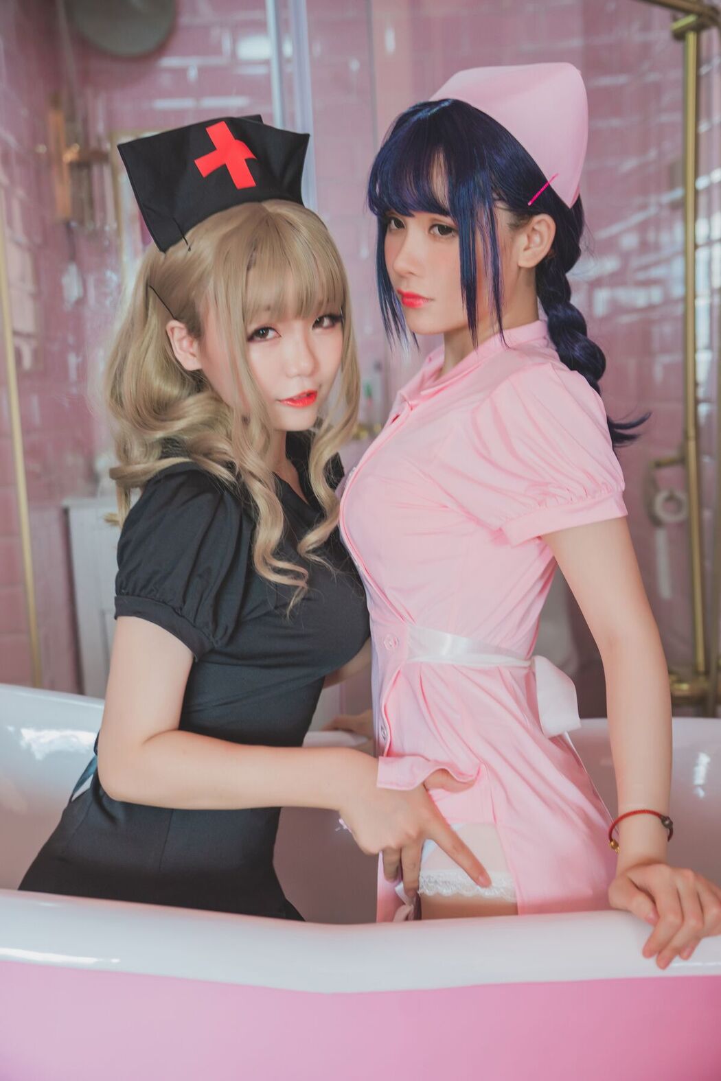 Coser@Yoko宅夏 And 小野妹子W And 白金Saki – 四人彼女 Part3