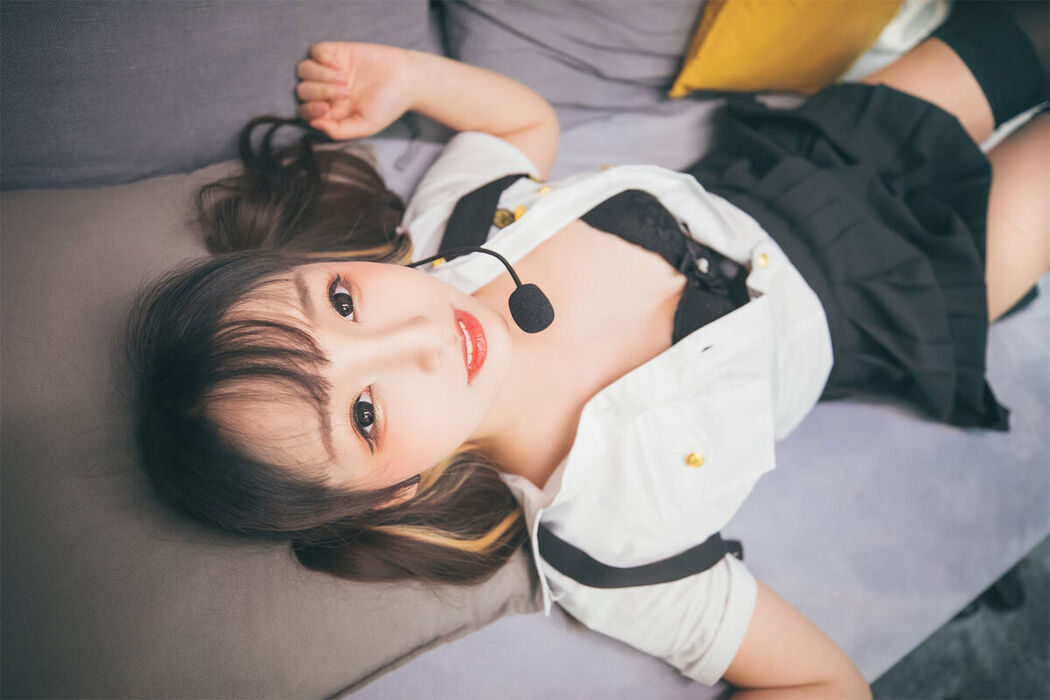 Coser@神楽坂真冬 Vol.081 绝对企画-黑丝皮衣 お帰りなさい、指揮官 Part2