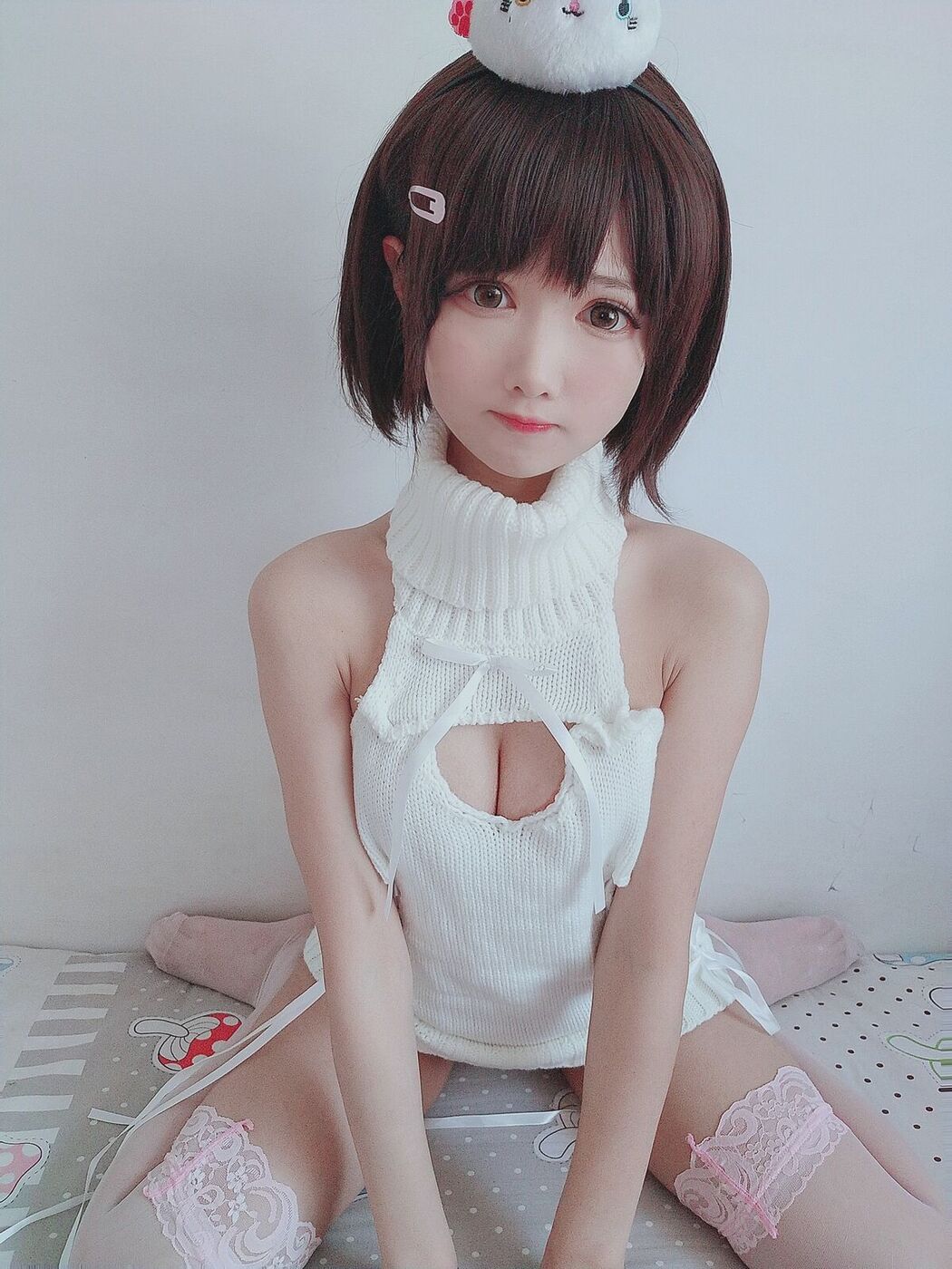 Coser@羽天shine – 白丝白色毛衣 Part1