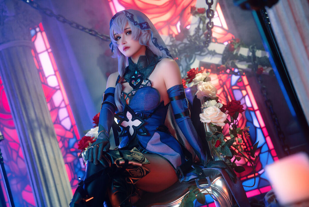 Coser@鹿八岁 &#8211; 星穹铁道.黑天鹅