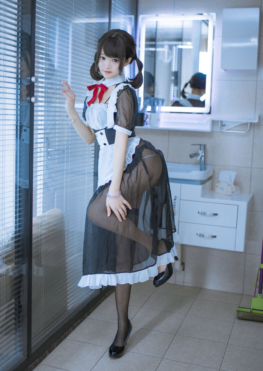 Coser@羽天shine &#8211; 黑色女仆