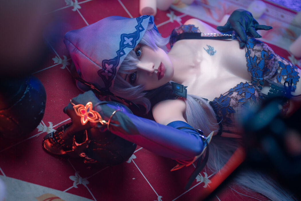 Coser@鹿八岁 &#8211; 星穹铁道.黑天鹅