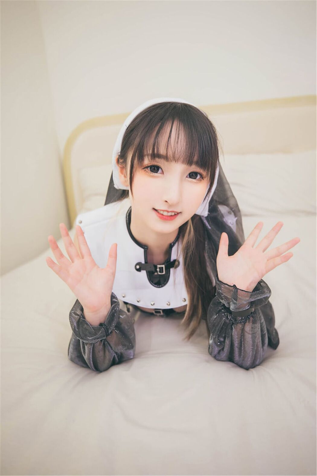 Coser@神楽坂真冬 Vol.080 绝对企画-苦行修女 許しの日 Part1