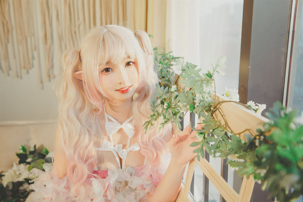 Coser@神楽坂真冬 Vol.082 绝对企画-黑白丝 柔らかい永遠 Part1