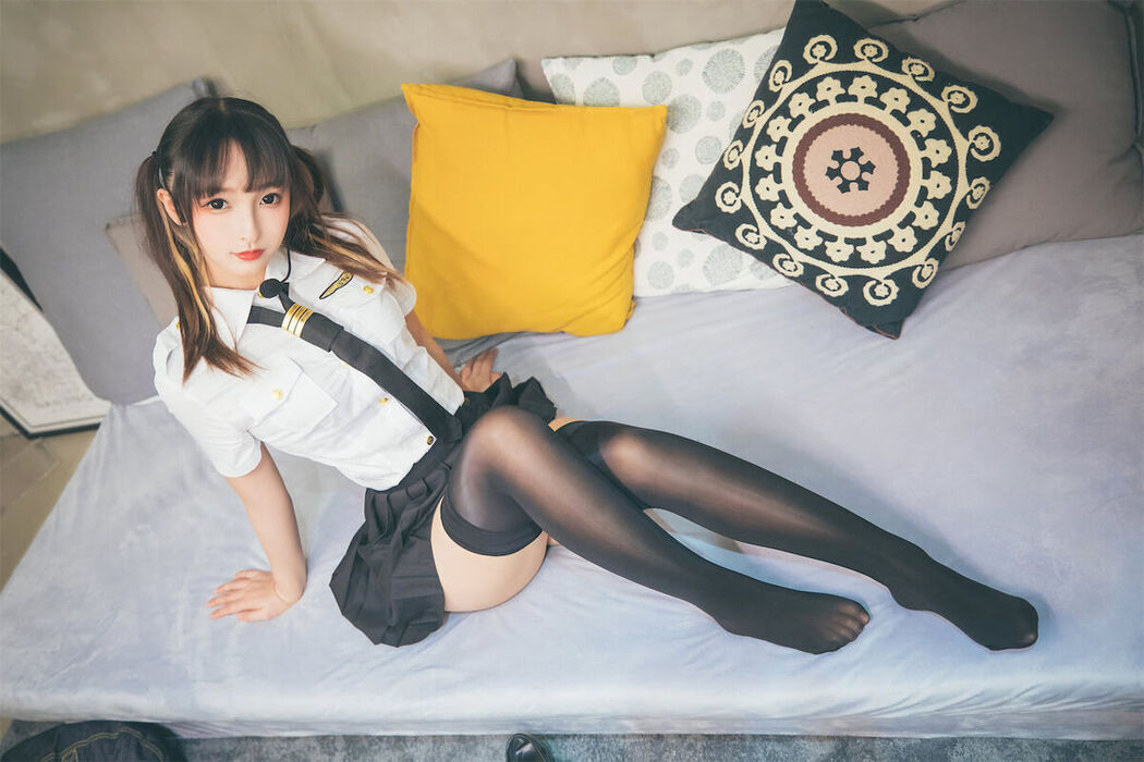 Coser@神楽坂真冬 Vol.081 绝对企画-黑丝皮衣 お帰りなさい、指揮官 Part3