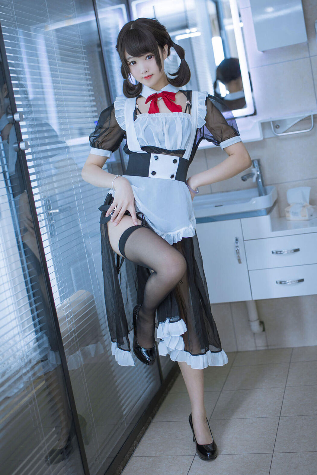 Coser@羽天shine – 黑色女仆 Cover Photo