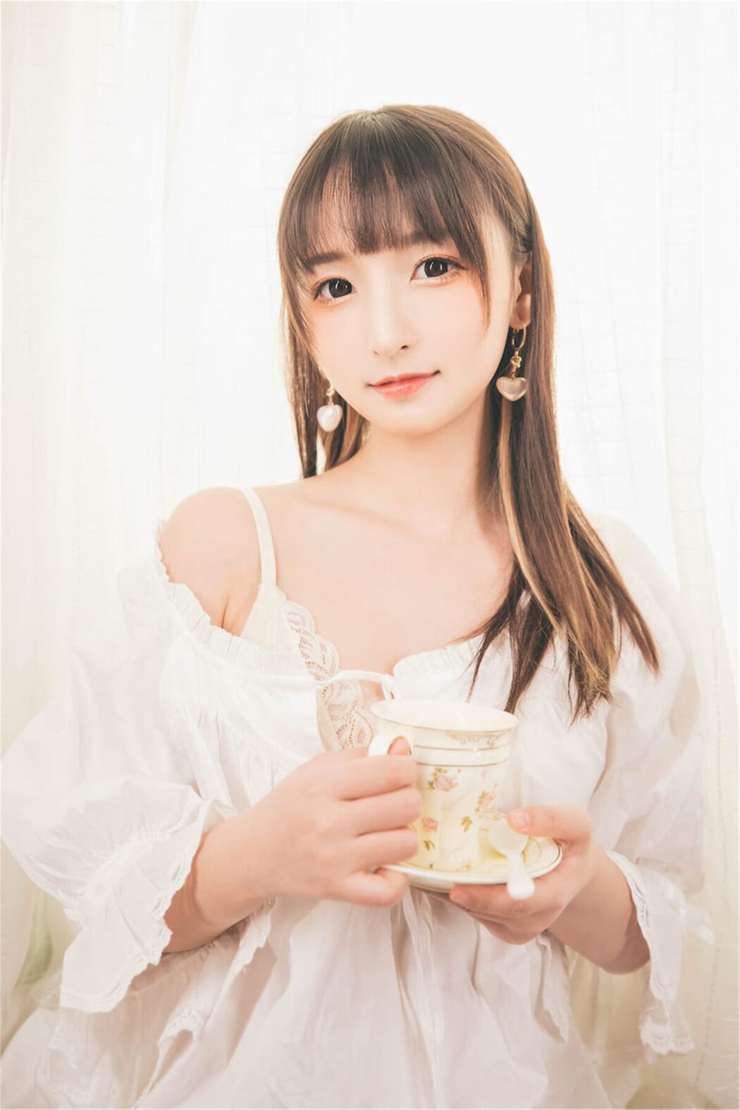 Coser@神楽坂真冬 Vol.080 绝对企画-苦行修女 許しの日 Part3
