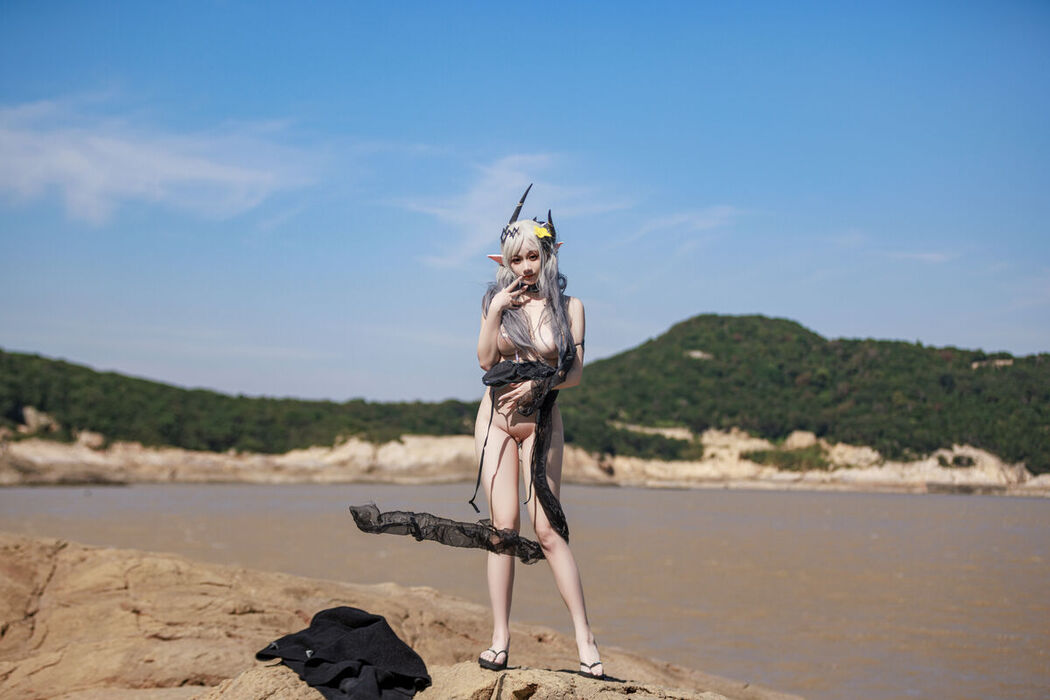 Coser@阿雪雪 &#8211; 泥岩泳装