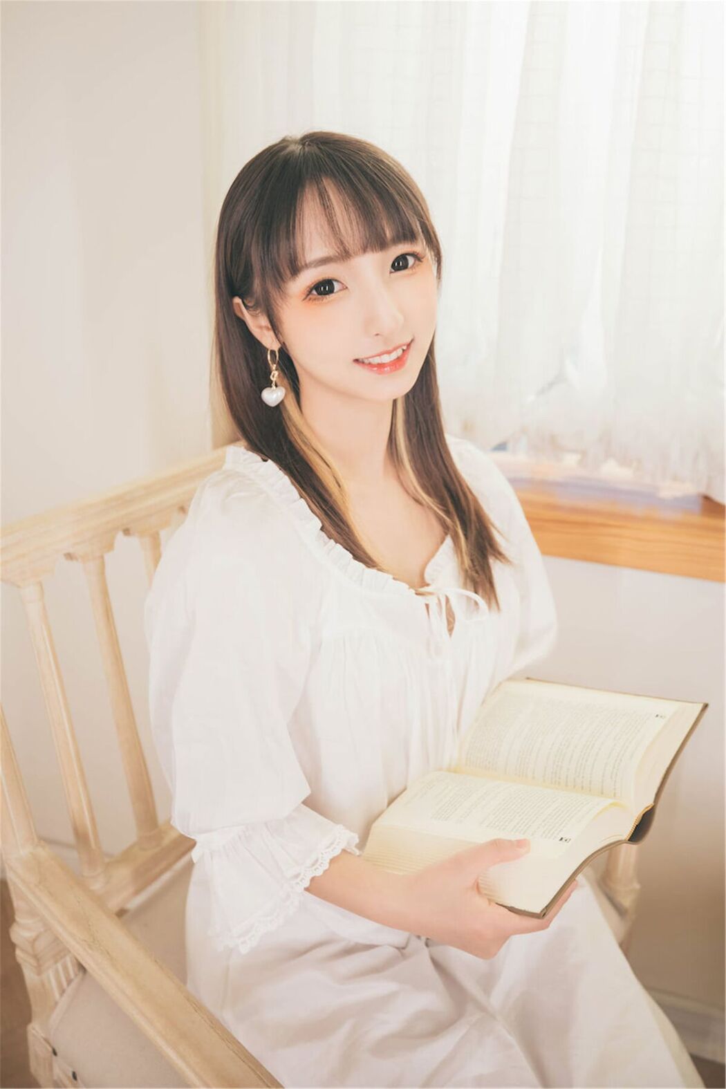 Coser@神楽坂真冬 Vol.080 绝对企画-苦行修女 許しの日 Part2