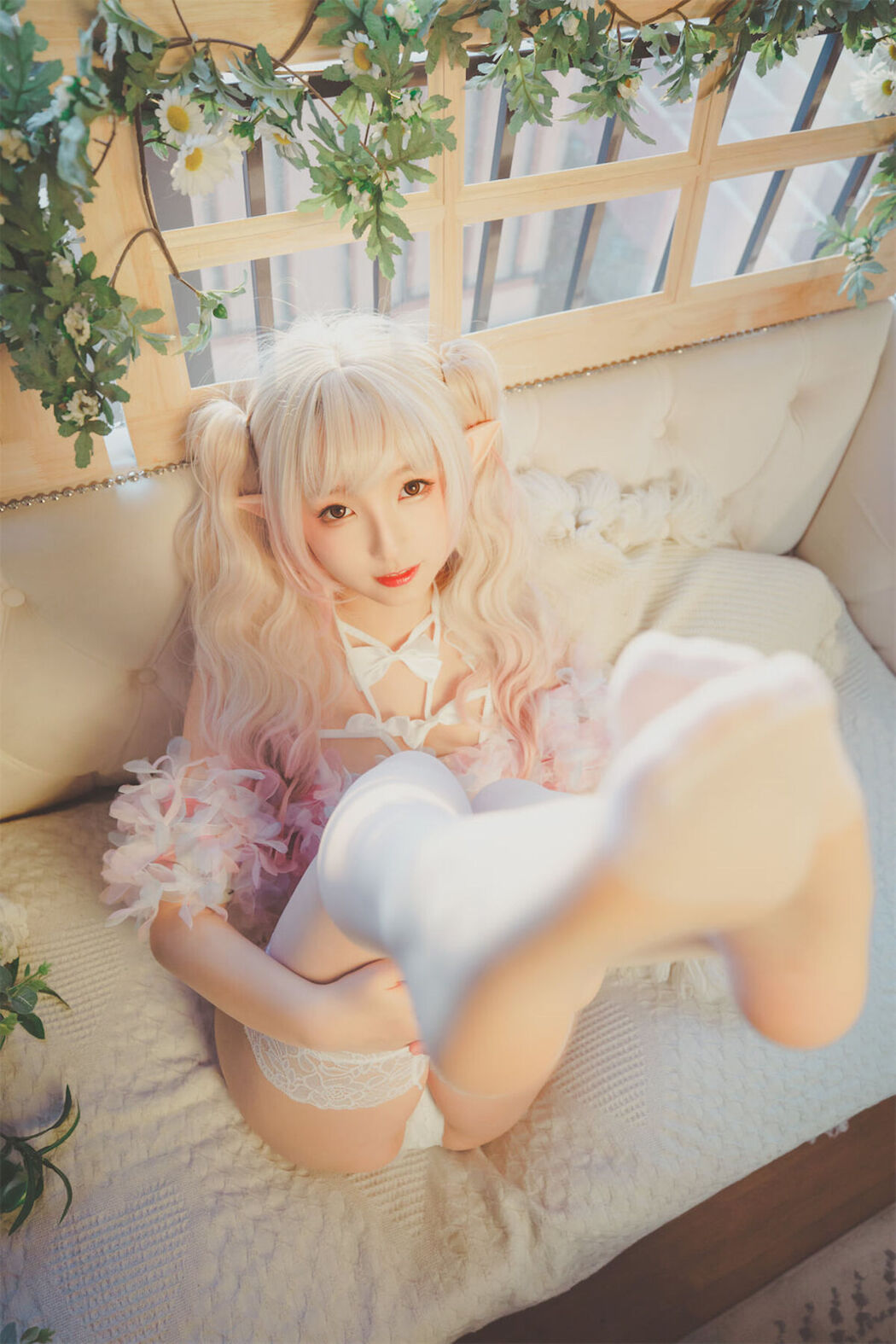 Coser@神楽坂真冬 Vol.082 绝对企画-黑白丝 柔らかい永遠 Part2
