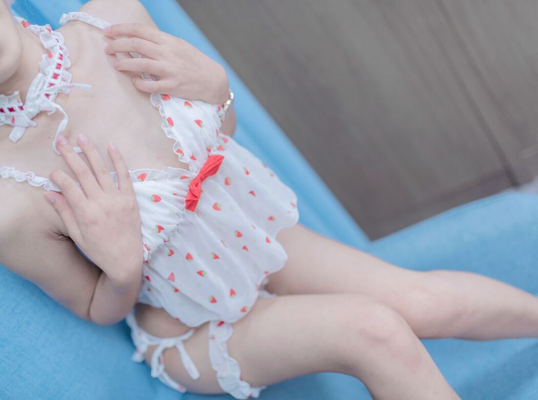 Coser@羽天shine &#8211; 草莓2
