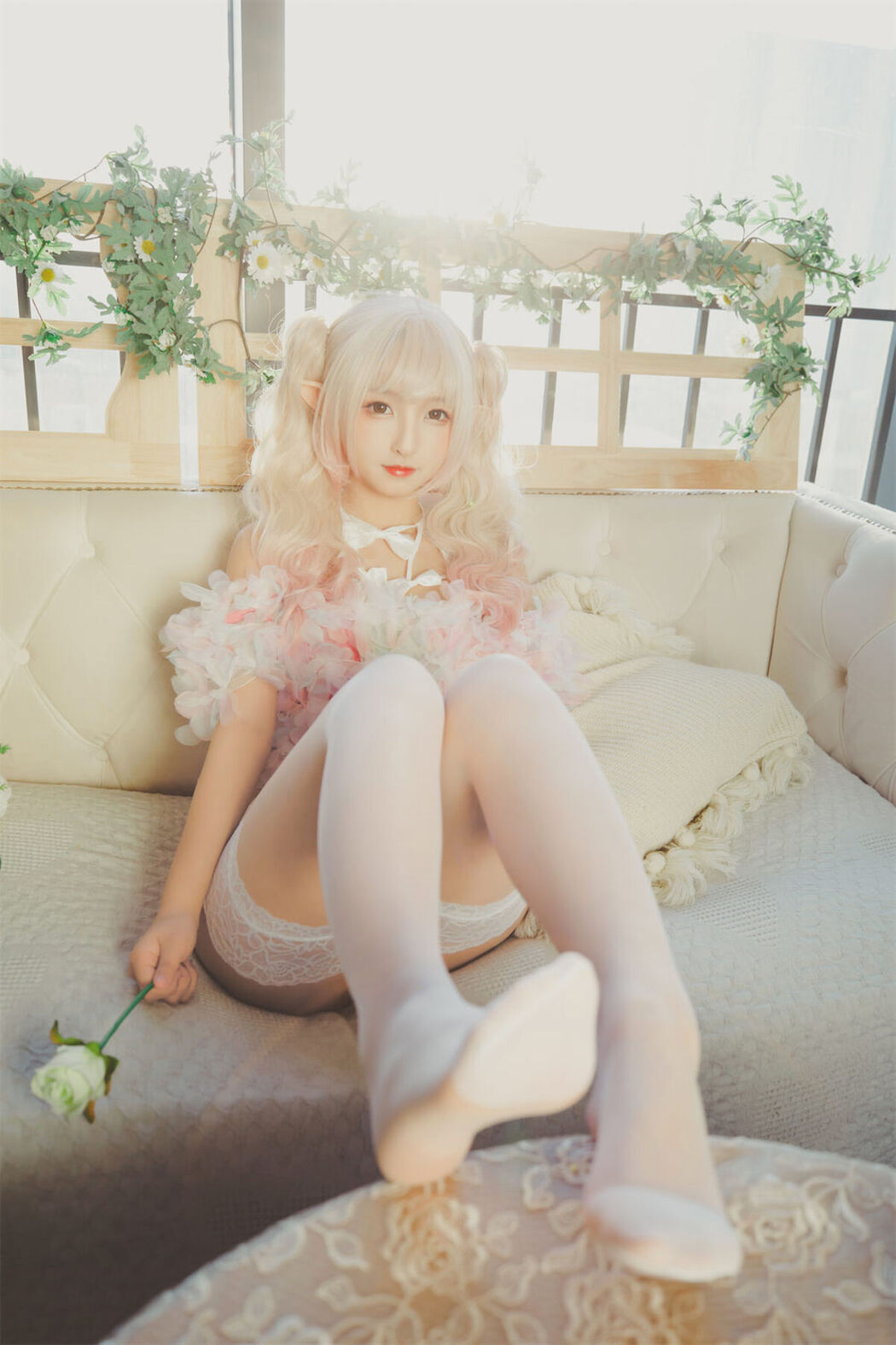 Coser@神楽坂真冬 Vol.082 绝对企画-黑白丝 柔らかい永遠 Part1