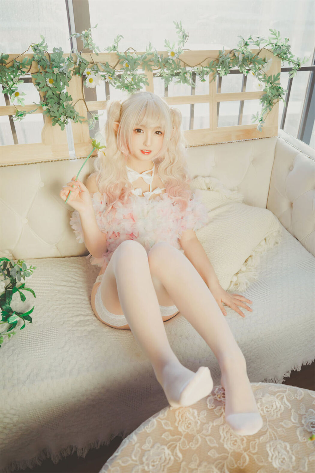 Coser@神楽坂真冬 Vol.082 绝对企画-黑白丝 柔らかい永遠 Part1