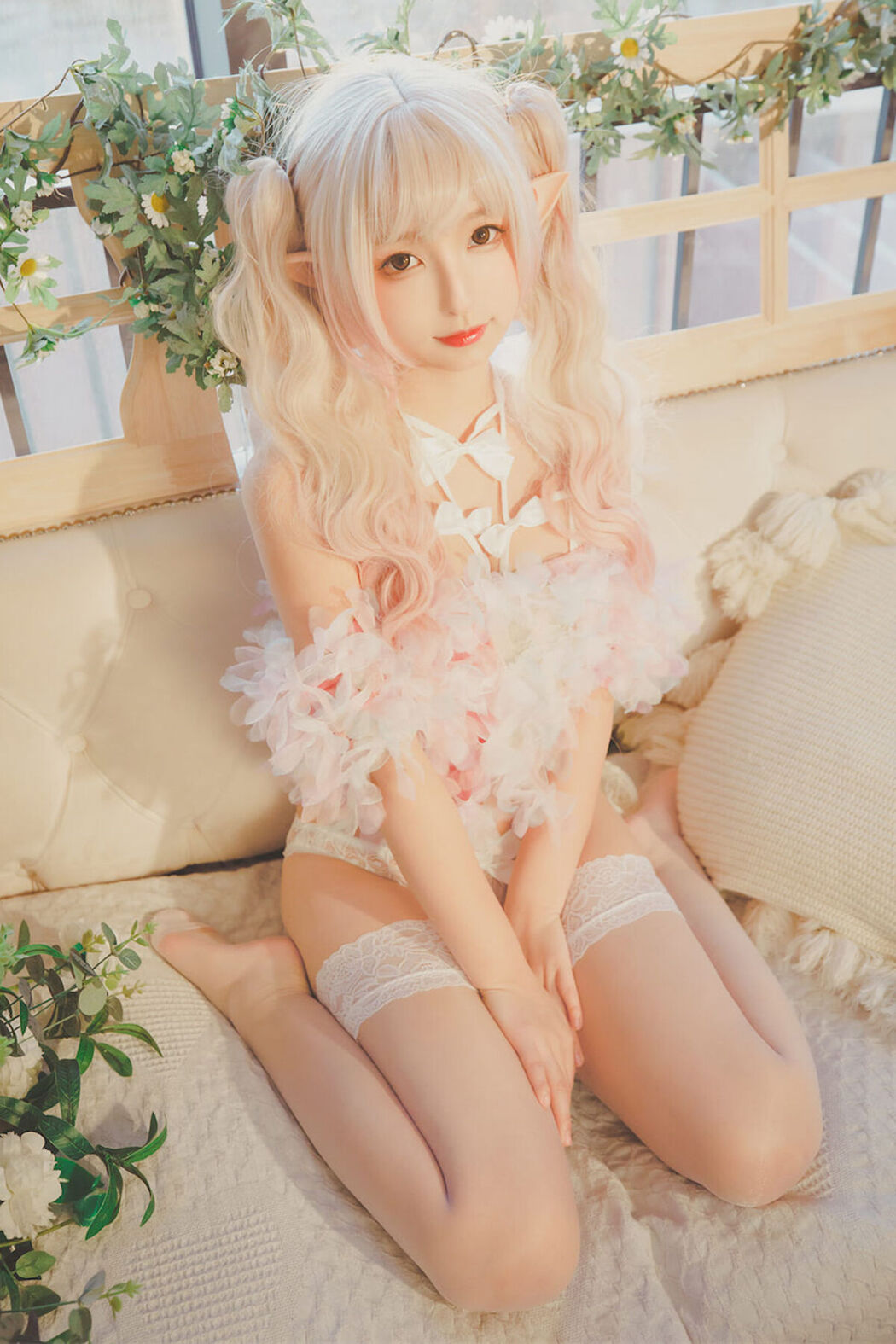 Coser@神楽坂真冬 Vol.082 绝对企画-黑白丝 柔らかい永遠 Part2 Cover Photo
