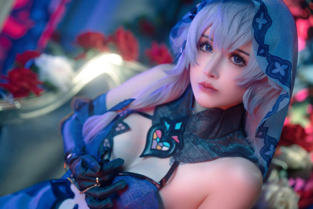 Coser@鹿八岁 – 星穹铁道.黑天鹅