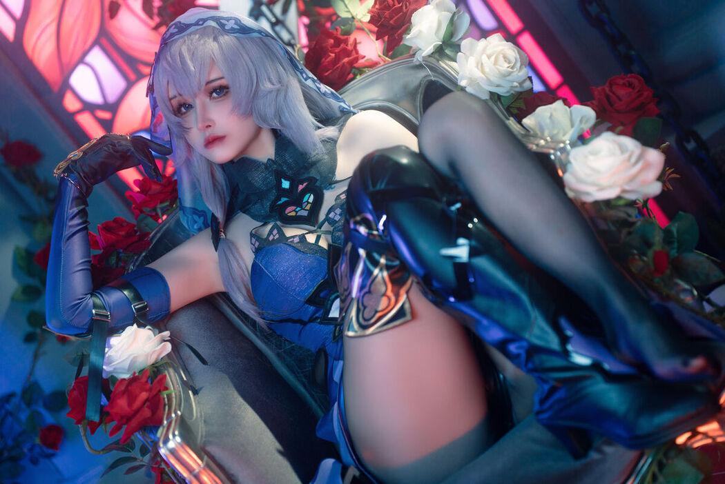 Coser@鹿八岁 – 星穹铁道.黑天鹅
