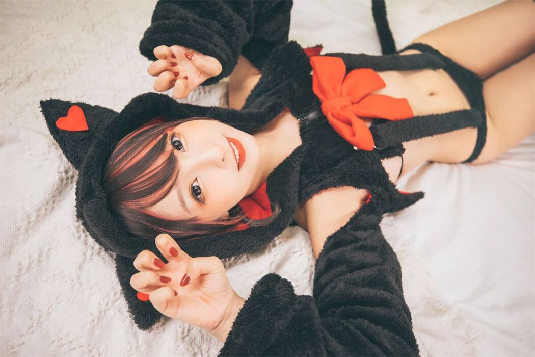 Coser@神楽坂真冬 Vol.077 绝对企画-白黑の猫 Part1