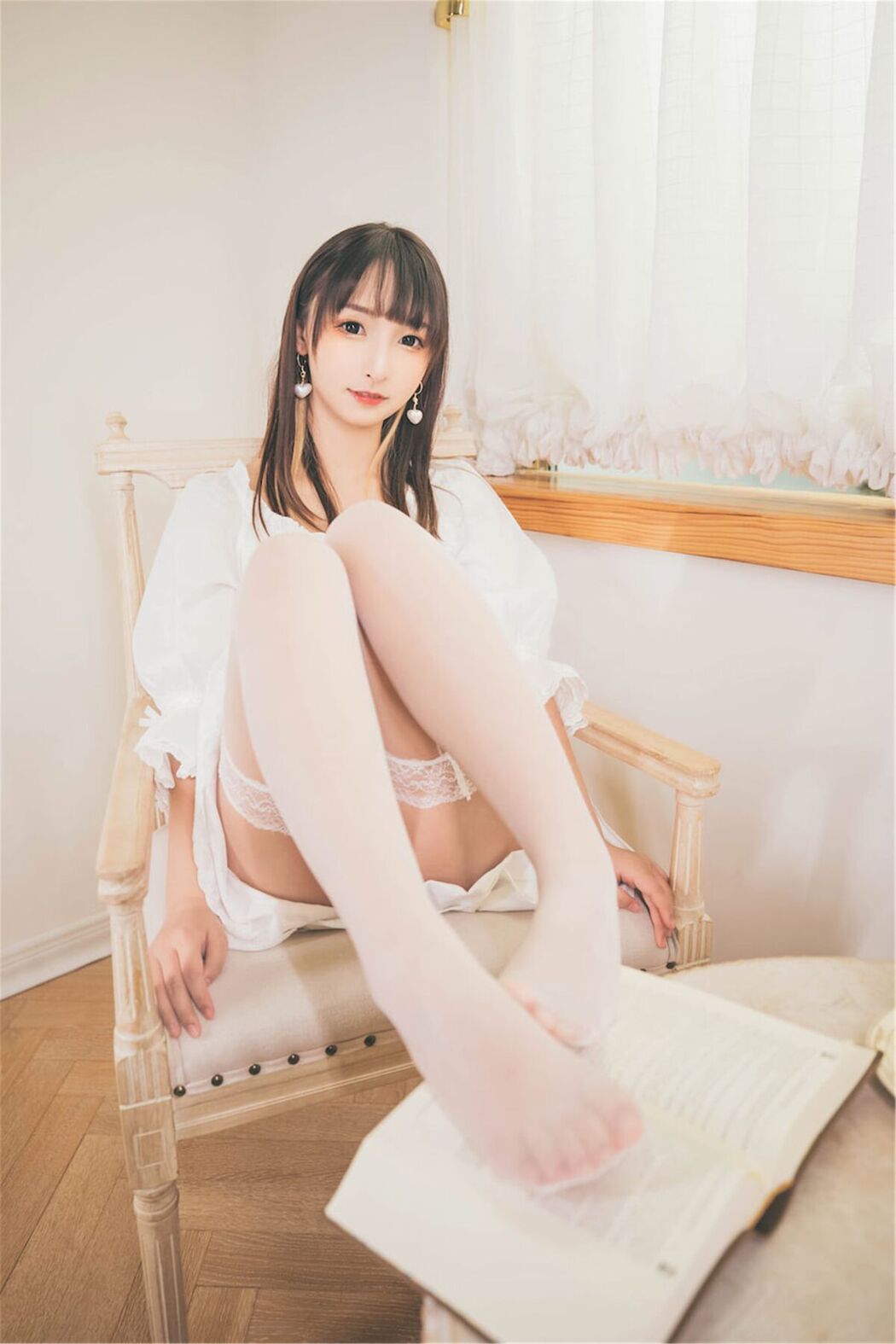 Coser@神楽坂真冬 Vol.080 绝对企画-苦行修女 許しの日 Part2