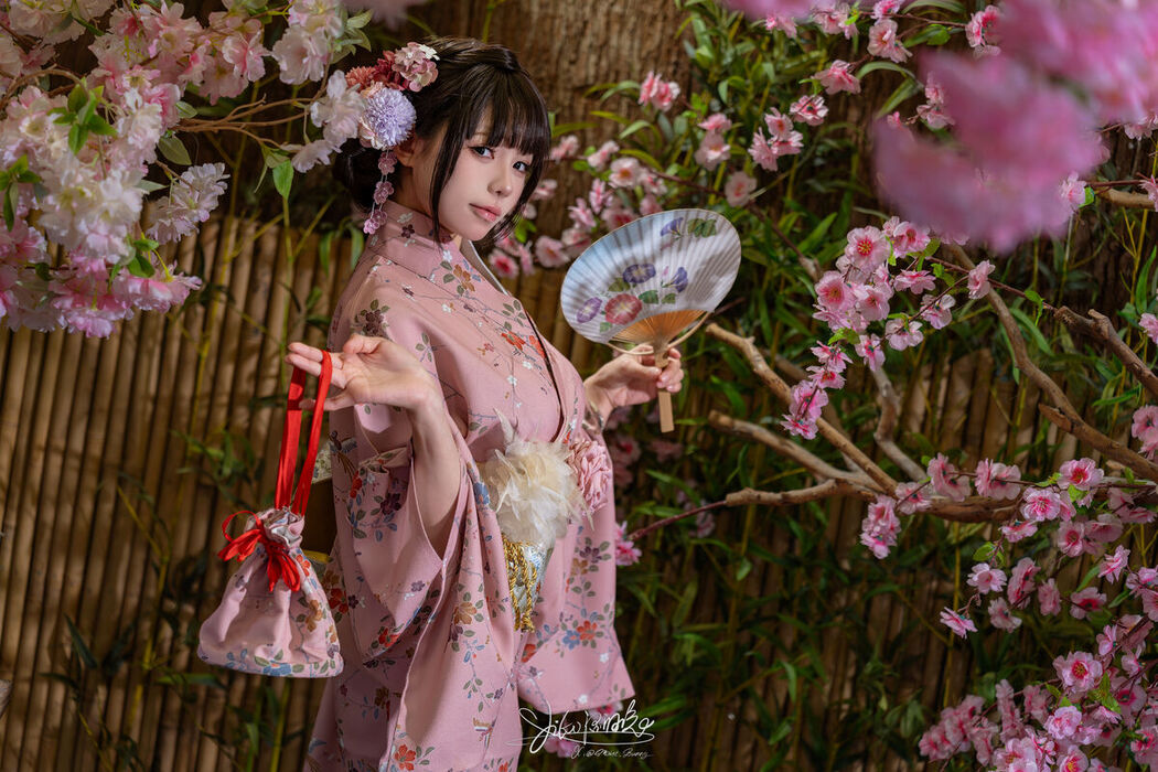Coser@黏黏团子兔 – Yiko湿润兔 温泉の女将