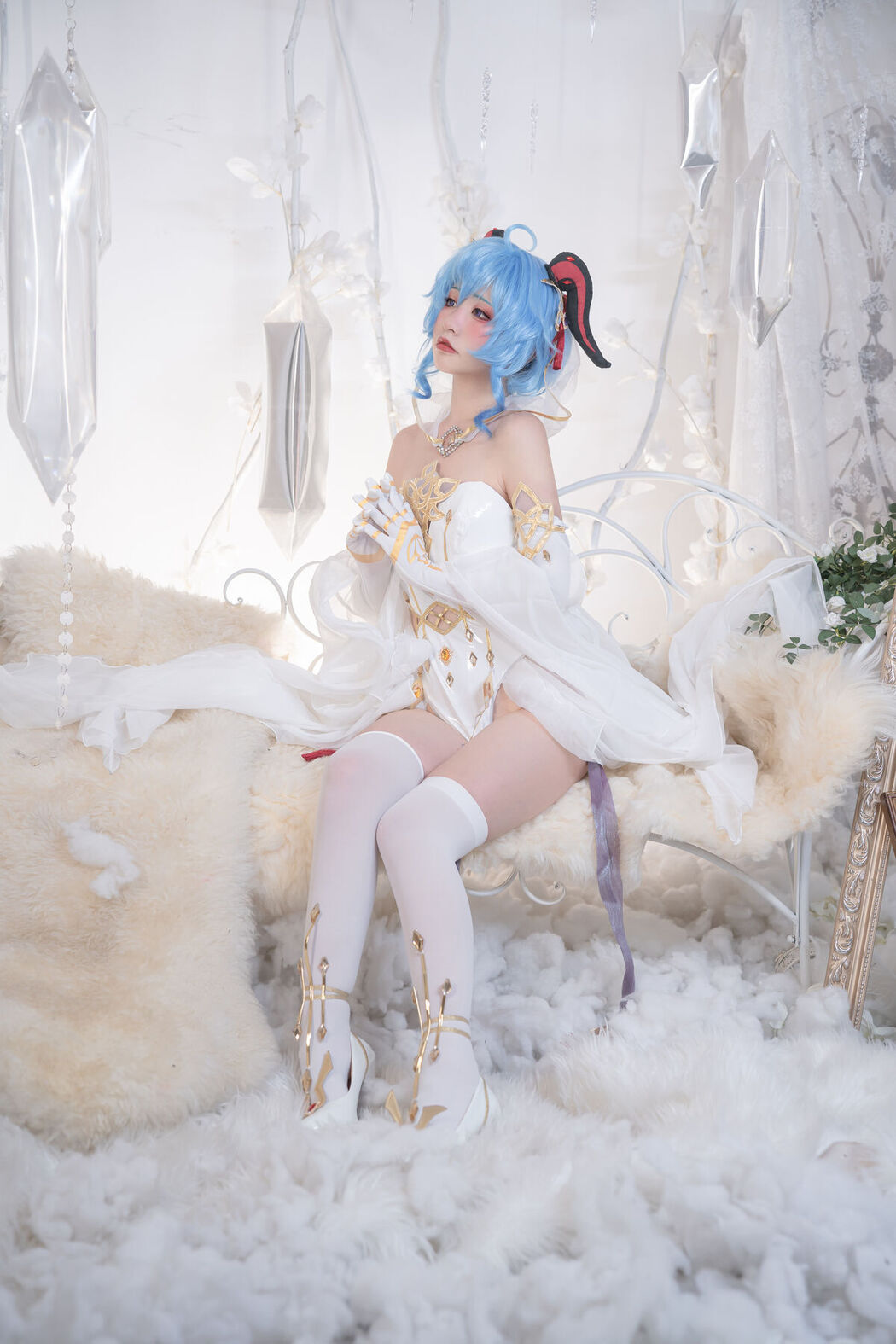 Coser@爆机少女喵小吉 Nekokoyoshi &#8211; 12月T3 双子 最强冰雪组合 Part1