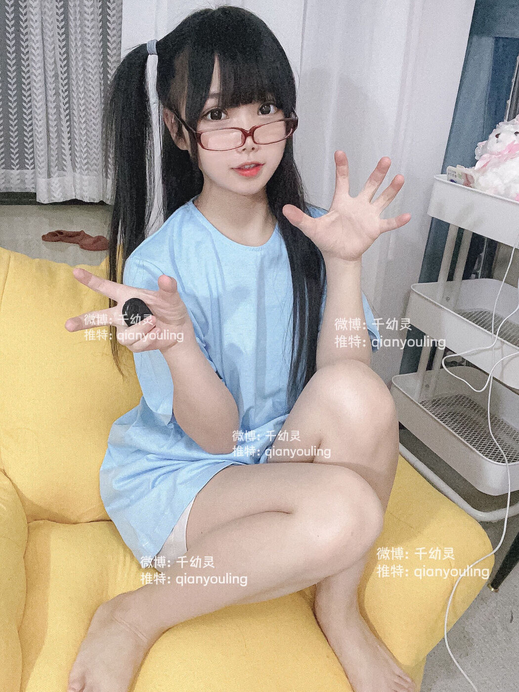 Coser@千幼灵 – 超级嫩的福利姬 Part1