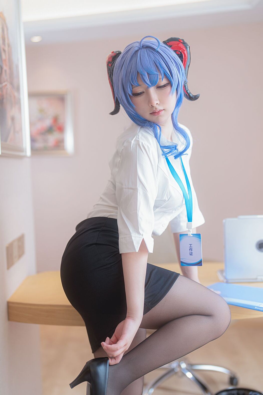 Coser@樱梨梨 &#8211; 甘雨小秘书