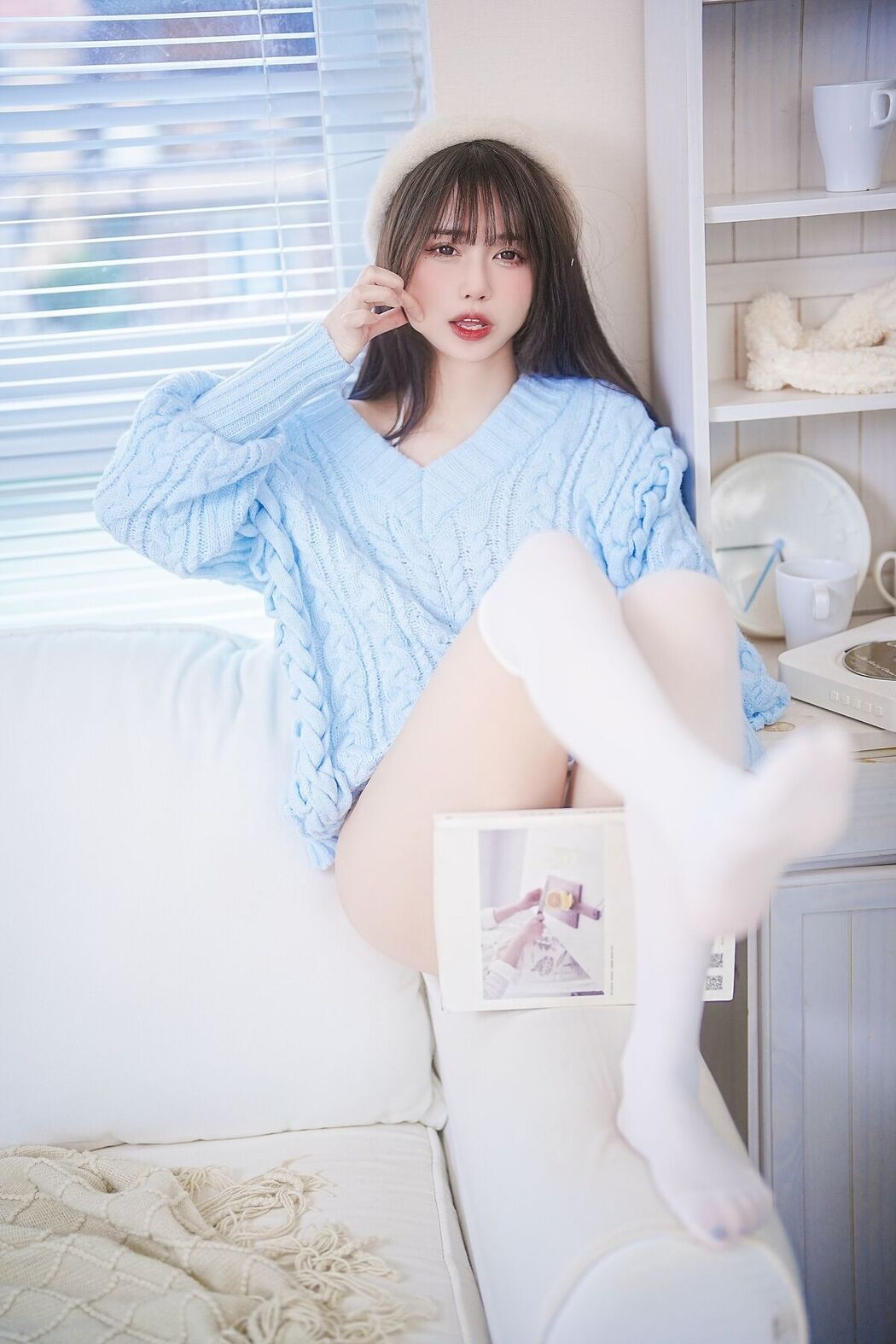 Coser@Tina很妖孽呀 – 蓝色秋冬毛衣
