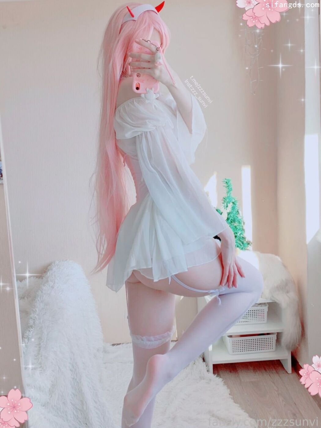 Coser@Zzzsunvi – 极品萝莉 上下粉嫩 极品美腿
