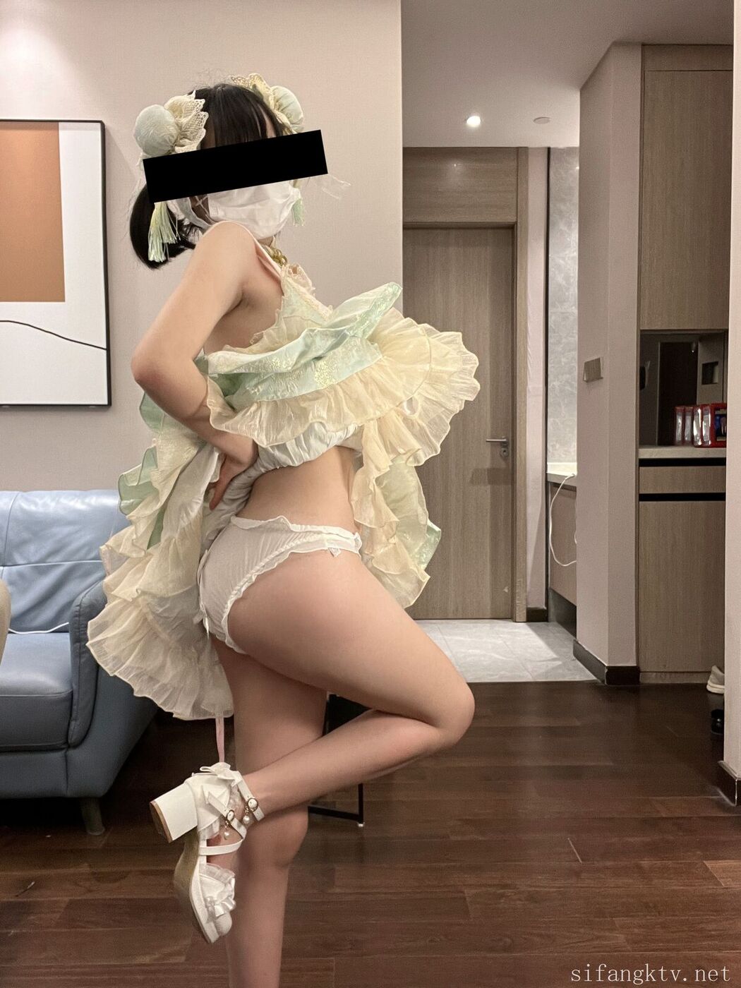 Coser@猫屋少女 – 像梨子一样清甜