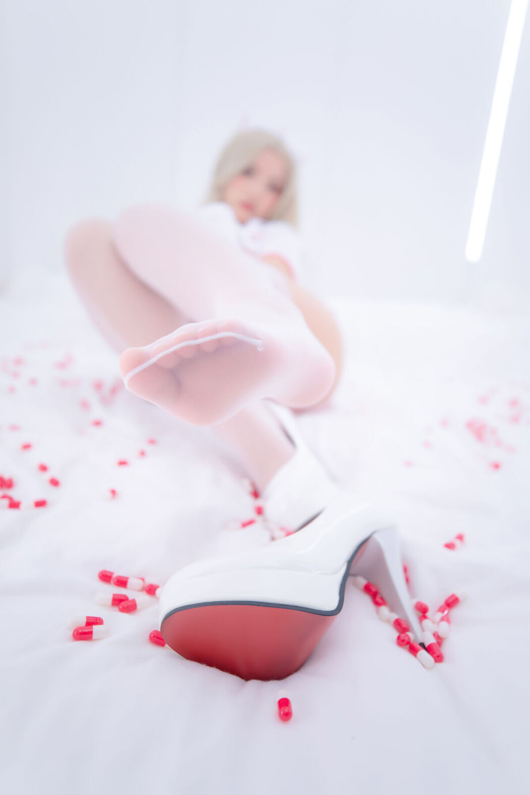 Coser@神楽坂真冬 Vol.084 绝对企画-白丝护士 心身バランス Part2