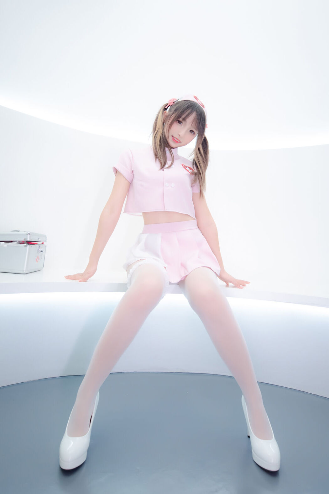 Coser@神楽坂真冬 Vol.084 绝对企画-白丝护士 心身バランス Part2