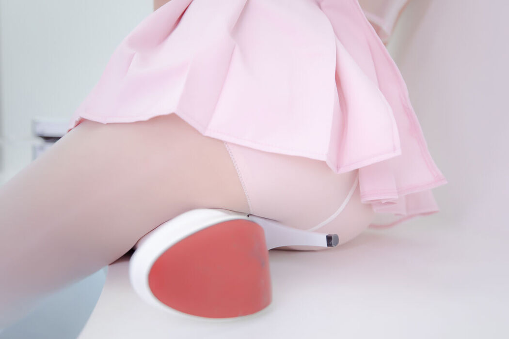 Coser@神楽坂真冬 Vol.084 绝对企画-白丝护士 心身バランス Part2