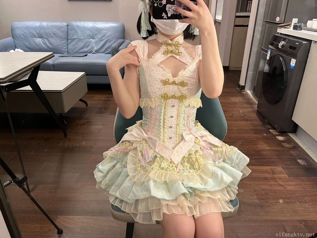 Coser@猫屋少女 – 像梨子一样清甜